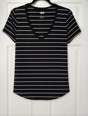 SO Black and White Striped V-Neck Short Sleeve Tee-Large